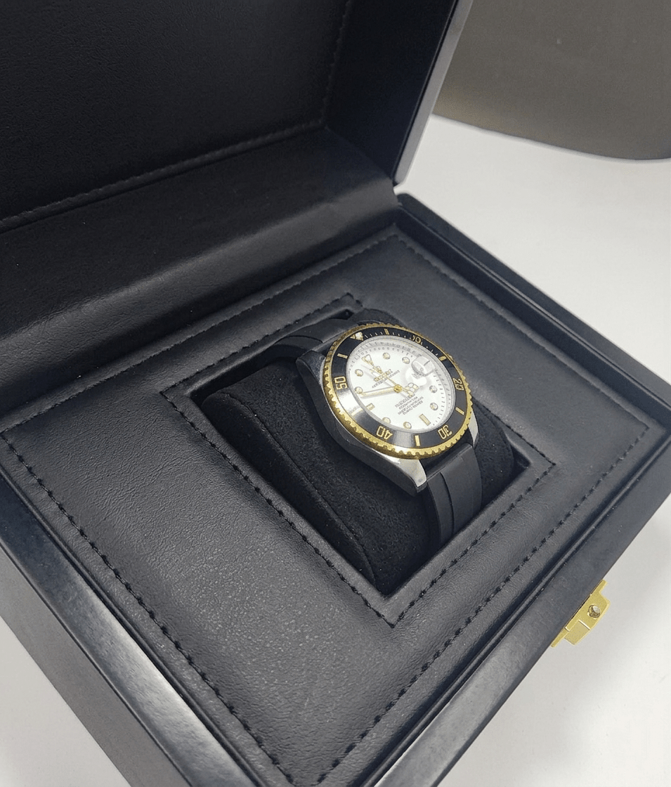 Rol - ex Submariner date just - luxury men watch | Hero Lifestyle